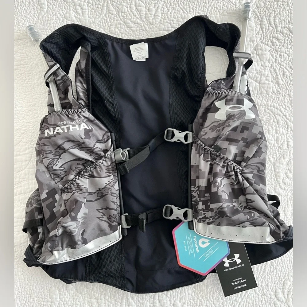 Nathan X Under Armour Infinite 8L Hydrapak Hydration Race Vest Large NEW w TAGS! - Picture 4 of 14